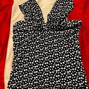 Women’s sleeveless top